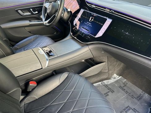 Certified 2023 Mercedes-Benz EQS 580 4MATIC Sedan image 33