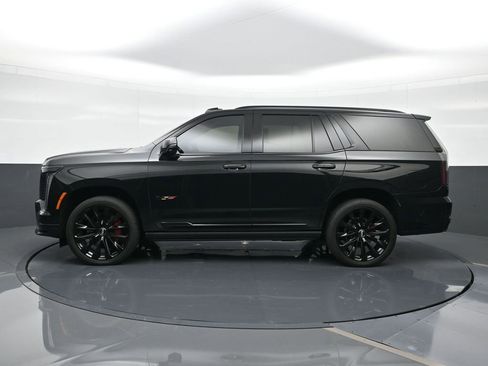 Certified 2025 Cadillac Escalade V w/ LPO, ONYX Package AWD/4WD image 3