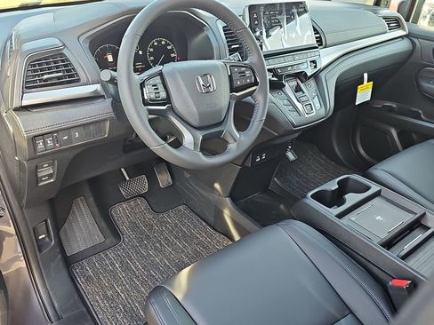 New 2026 Honda Odyssey EX-L image 17