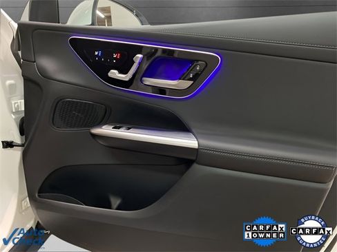 Used 2024 Mercedes-Benz GLC 300 image 70