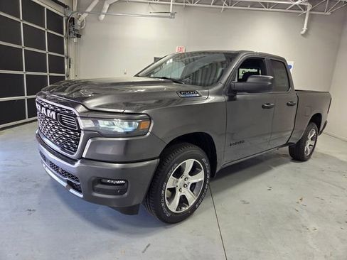 New 2026 RAM 1500 Express image 3