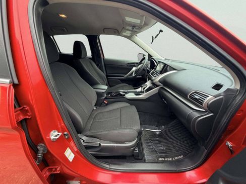 Used 2018 Mitsubishi Eclipse Cross ES FWD image 29