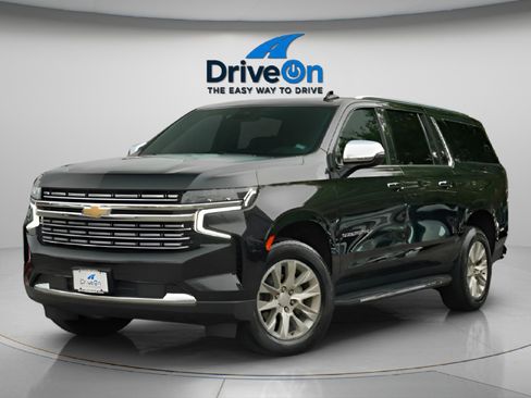 Used 2024 Chevrolet Suburban Premier image 4