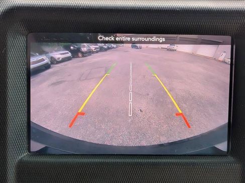 Used 2018 Jeep Wrangler Unlimited Sahara AWD/4WD image 15