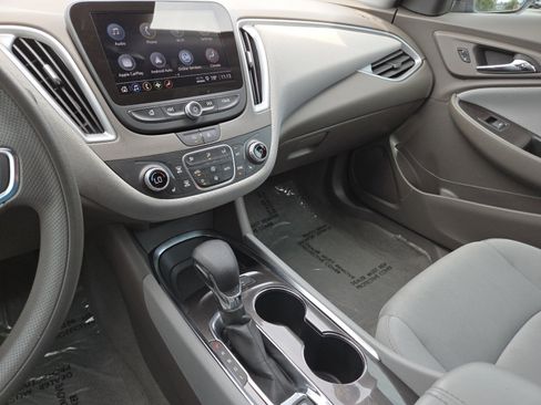 Used 2024 Chevrolet Malibu LT FWD image 28