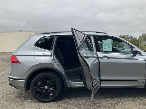 Used 2019 Volkswagen Tiguan SEL Premium R-Line image 46
