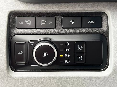 Used 2024 Ford F450 Limited w/ FX4 Off-Road Package image 33