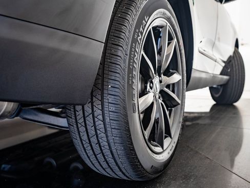 Certified 2025 Acura RDX SH-AWD image 40