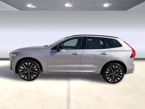 Used 2026 Volvo XC60 B5 Ultra w/ Climate Package AWD/4WD image 2