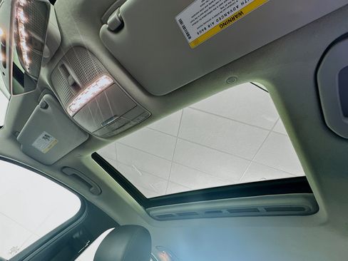 Used 2020 Mercedes-Benz C 300 Sedan image 26