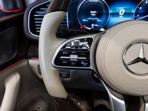 Used 2021 Mercedes-Benz Maybach GLS 600 4MATIC image 39