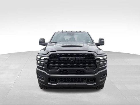 Used 2025 RAM 2500 Limited AWD/4WD image 27