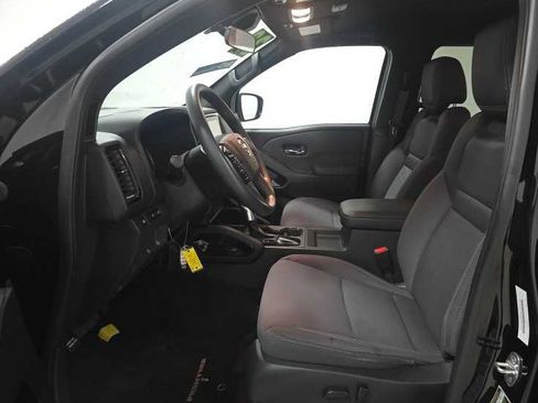 Used 2023 Nissan Frontier SV w/ Midnight Edition Package RWD image 5