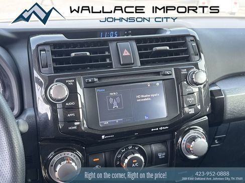 Used 2018 Toyota 4Runner TRD Off-Road Premium AWD/4WD image 23