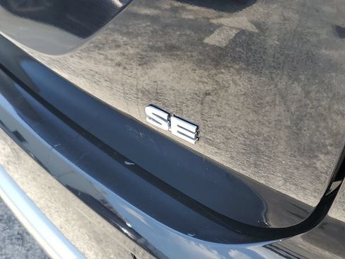 Used 2023 Mitsubishi Outlander SE FWD image 8