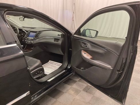 Used 2014 Chevrolet Impala LTZ FWD image 31