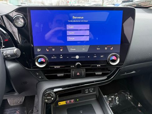 Used 2022 Lexus NX 350h AWD w/ Vision Package image 12