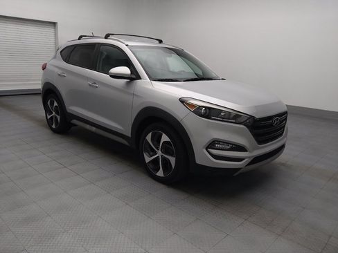 Used 2017 Hyundai Tucson Sport FWD image 11