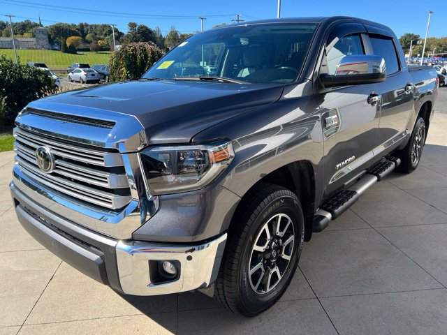 Used 2021 Toyota Tundra Limited w/ Limited Premium Package AWD/4WD image 3