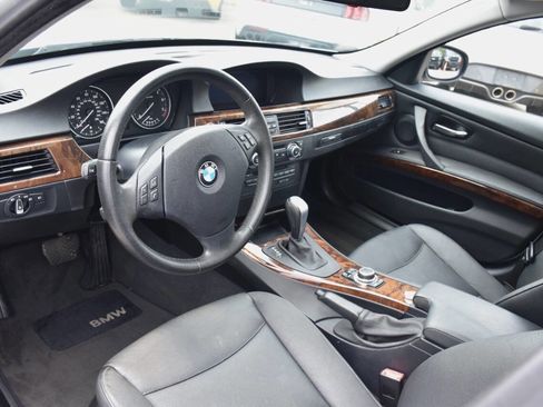 Used 2010 BMW 328i Sedan RWD image 9