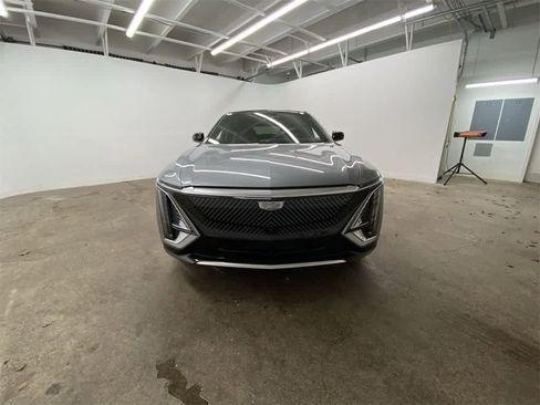 Certified 2025 Cadillac Lyriq Luxury w/ LPO, Floor Liner Package image 9