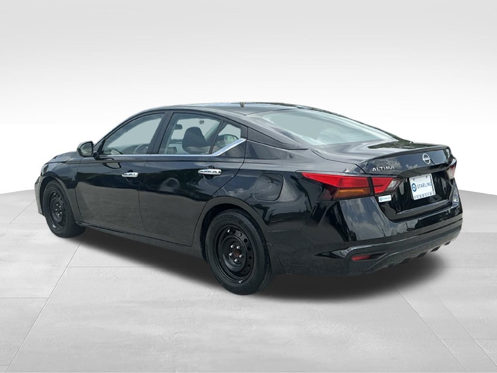 Used 2024 Nissan Altima 2.5 S FWD image 6