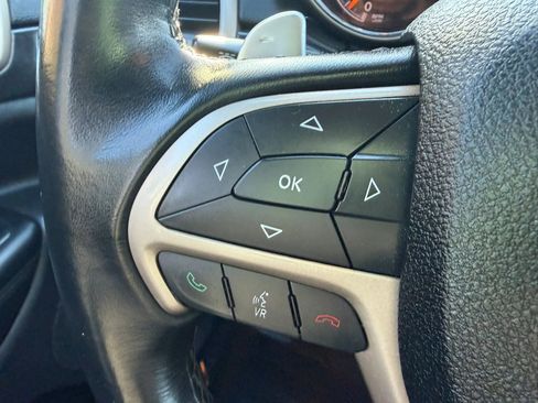 Used 2015 Jeep Grand Cherokee Laredo w/ Quick Order Package 23E image 16