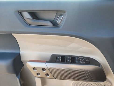 New 2025 Ford Maverick Lariat image 15