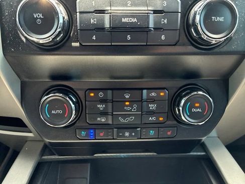 Used 2019 Ford F150 Lariat AWD/4WD image 10