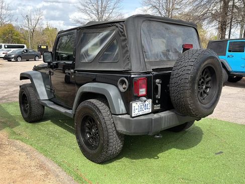 Used 2015 Jeep Wrangler Sport image 8