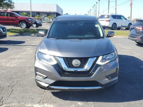 Certified 2020 Nissan Rogue S image 2