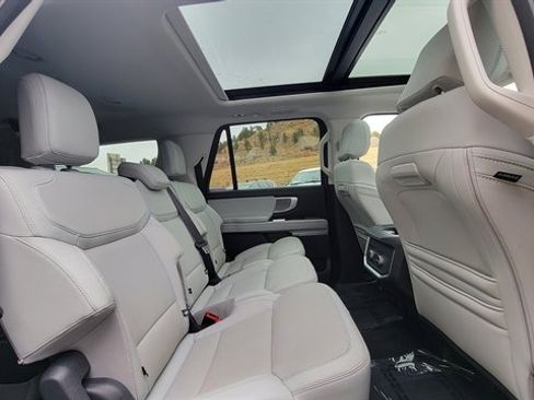 Used 2025 Ford Expedition Max Platinum image 63