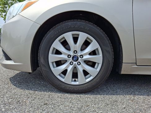 Used 2017 Subaru Legacy 2.5i w/ Alloy Wheel Package AWD/4WD image 9