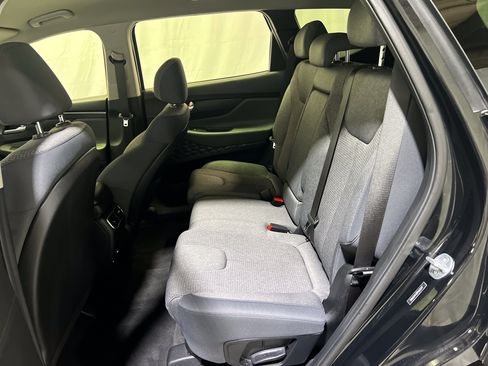 Used 2023 Hyundai Santa Fe SEL FWD image 16