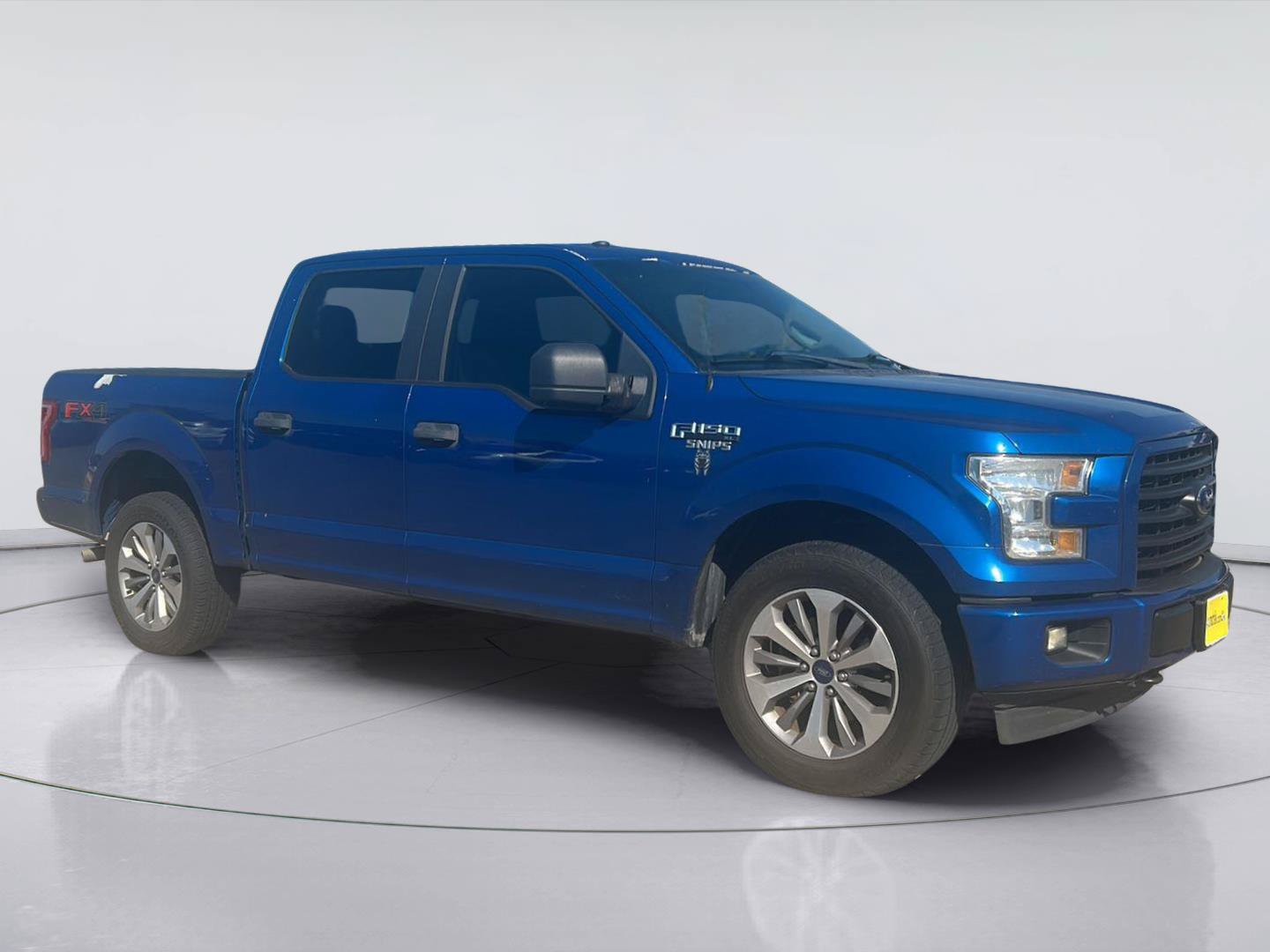 Used 2017 Ford F150 XL w/ Equipment Group 101A Mid AWD/4WD image 3