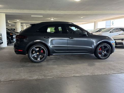 Used 2017 Porsche Macan Turbo AWD/4WD image 7