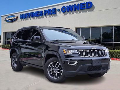 Used 2019 Jeep Grand Cherokee Laredo w/ 18" Wheel & 8.4" Radio Group