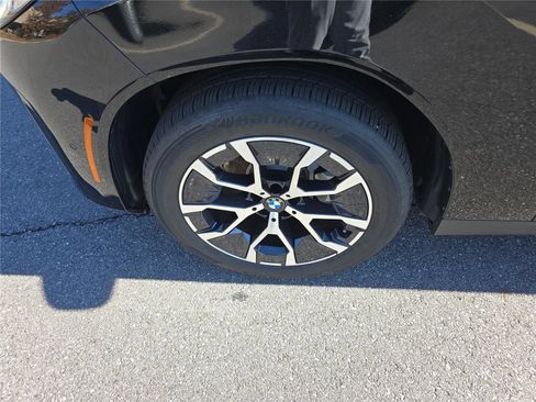 Used 2025 BMW X3 xDrive30i w/ Premium Package image 24