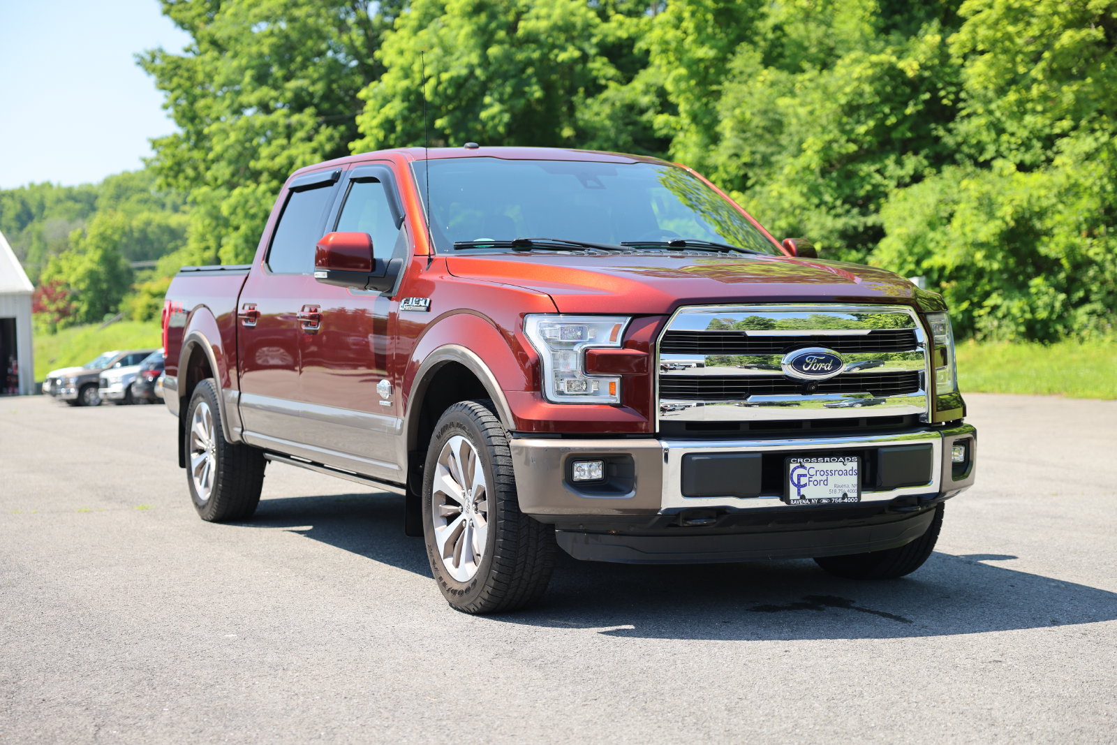 Used 2016 Ford F150 King Ranch w/ Equipment Group 601A Luxury AWD/4WD image 8