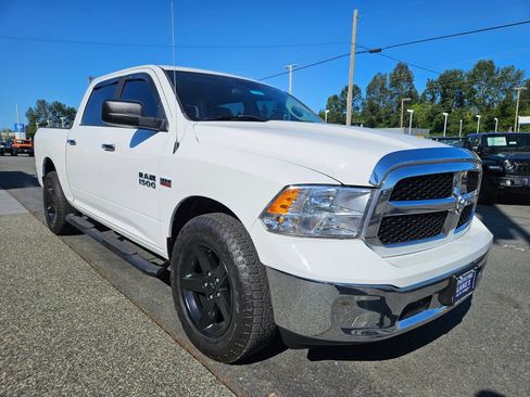Used 2018 RAM 1500 Classic SLT AWD/4WD image 7
