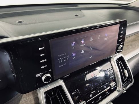 Used 2023 Kia Sorento SX Prestige image 31