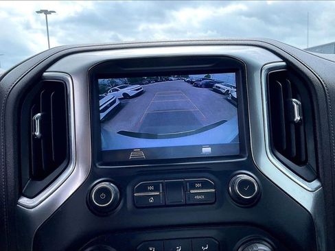 Used 2020 Chevrolet Silverado 2500 LT AWD/4WD image 30
