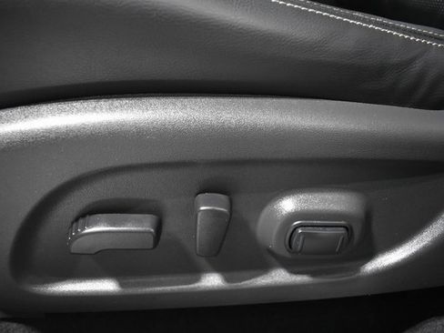 Used 2017 Nissan Murano Platinum w/ Platinum Technology Package image 18