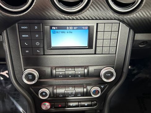 Used 2021 Ford Mustang Coupe image 21