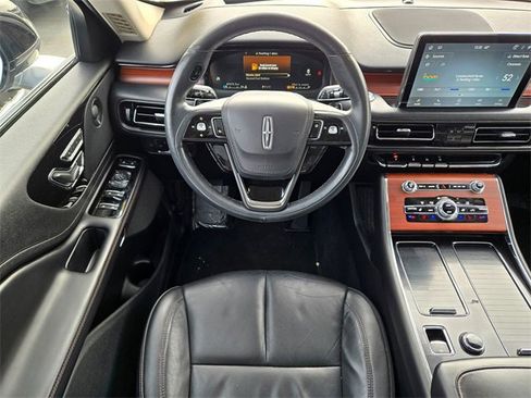 Used 2022 Lincoln Aviator Reserve w/ Equipment Group 201A image 8