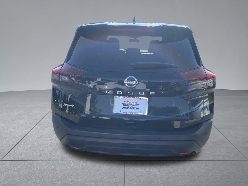 Used 2021 Nissan Rogue S FWD image 11
