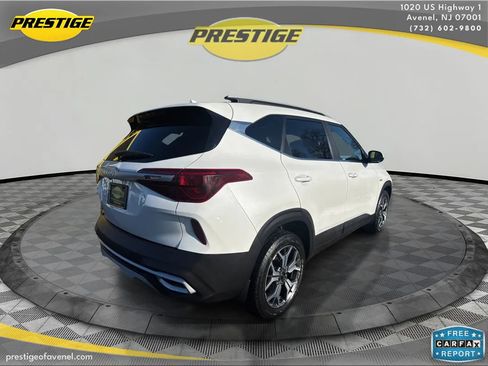 Used 2022 Kia Seltos EX image 5