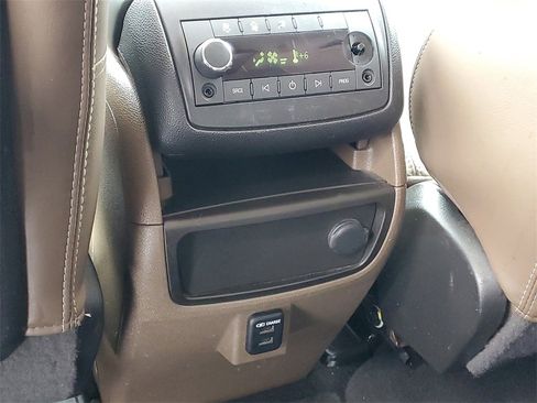 Used 2014 GMC Acadia SLT image 15