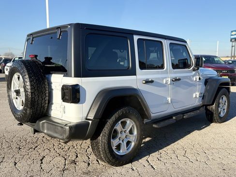 Used 2019 Jeep Wrangler Unlimited Sport S image 5