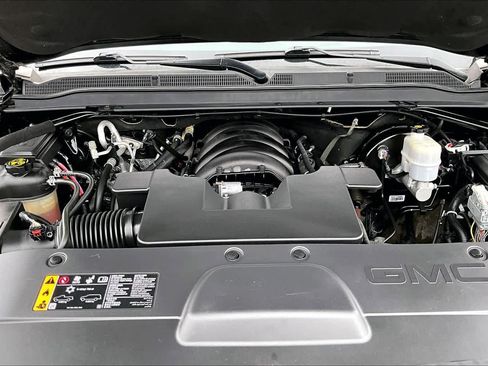 Used 2019 GMC Yukon SLT image 31